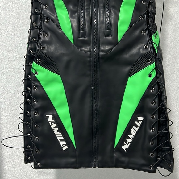 Dress - Picture 4 of 7